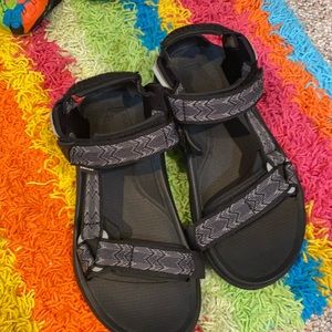 Men’s Teva sandals 7.5